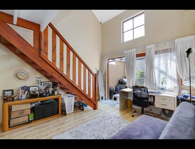 1 BEDROOM APARTMENT FOR SALE IN LONEHILL